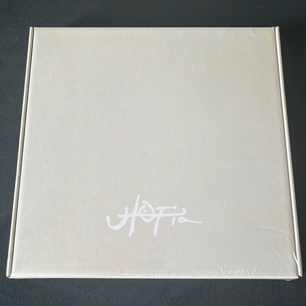 Utopia box 5